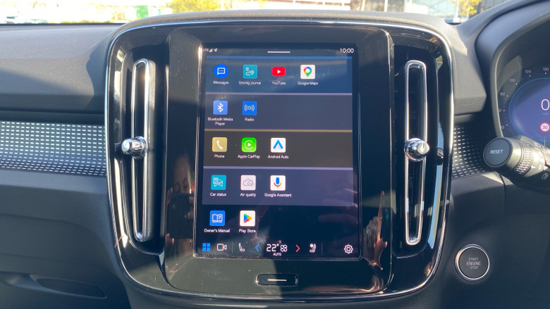 Volvo XC40 2.0 B4P Plus Dark 5dr Auto Petrol Estate